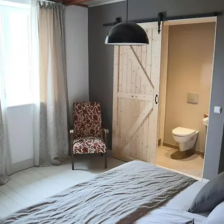 Taupe Avec Petit-dejeuner Gourmand En Ferme, - Fr-1-589-719 Bed and Breakfast 3*