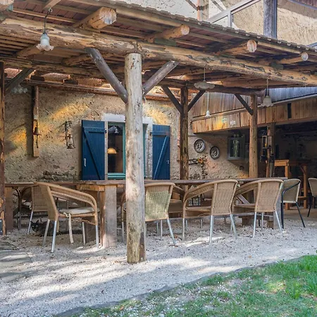 Bed and Breakfast Taupe Avec Petit-dejeuner Gourmand En Ferme, - Fr-1-589-719 Grandrupt-de-Bains